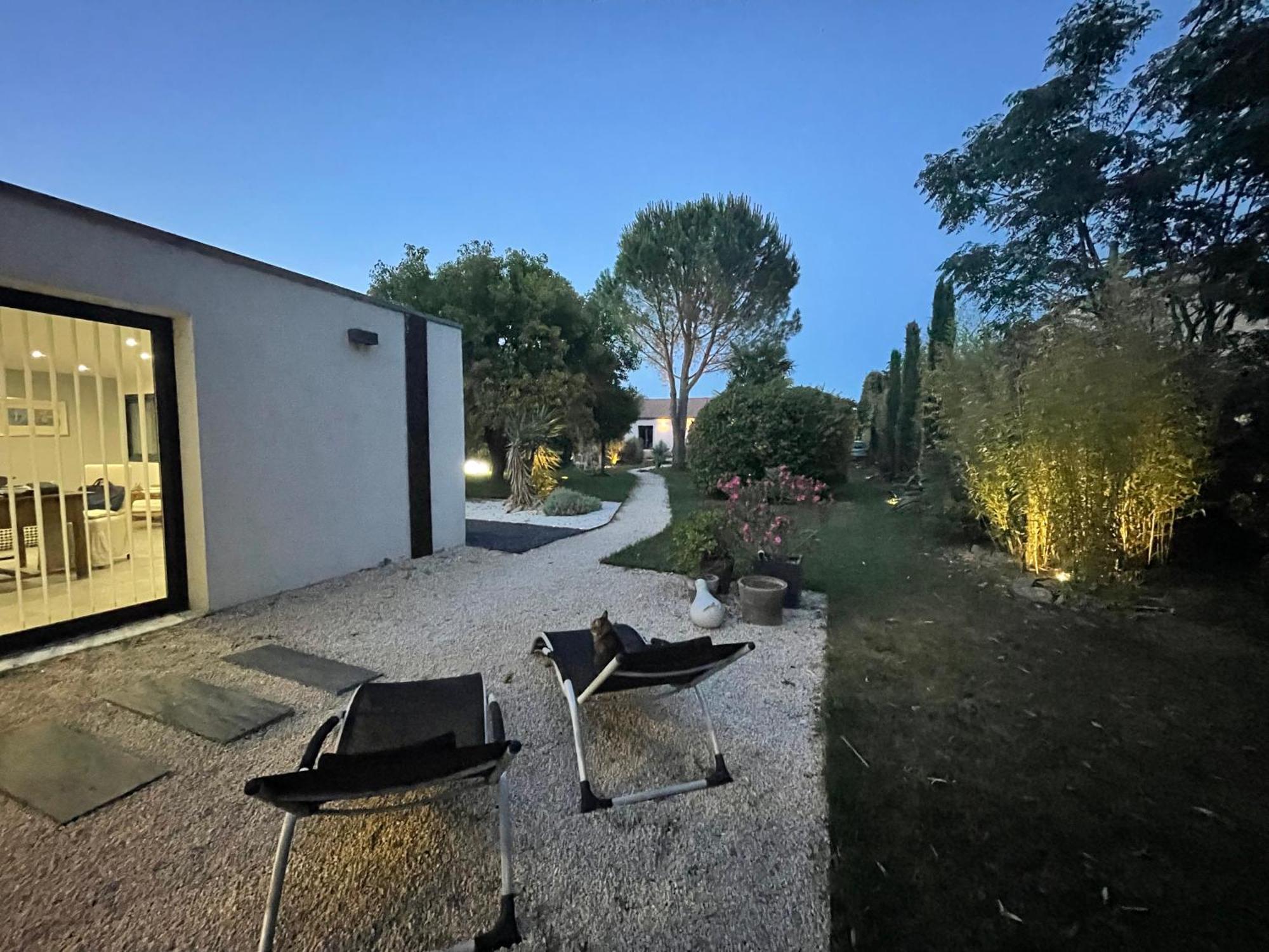 Le Cherche Midi, Entre Nimes, Le Pont Du Gard, Uzes, Arles 马尔格里特 外观 照片