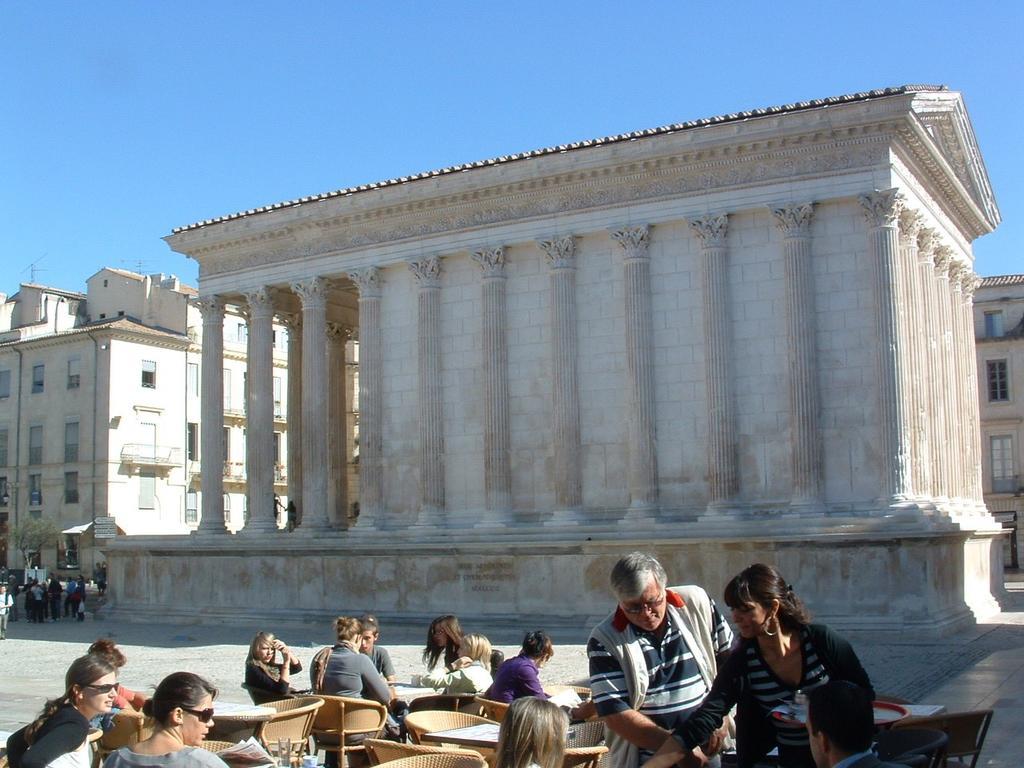 Le Cherche Midi, Entre Nimes, Le Pont Du Gard, Uzes, Arles 马尔格里特 外观 照片